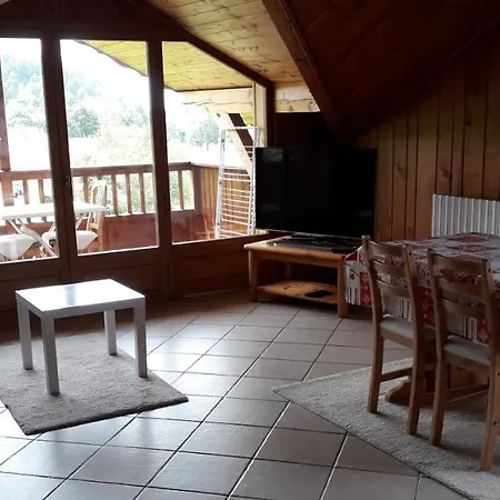 Dans Maison Venthon